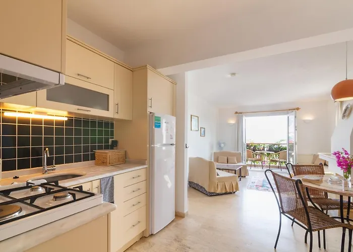 Korsan No.5 מלון דירות *